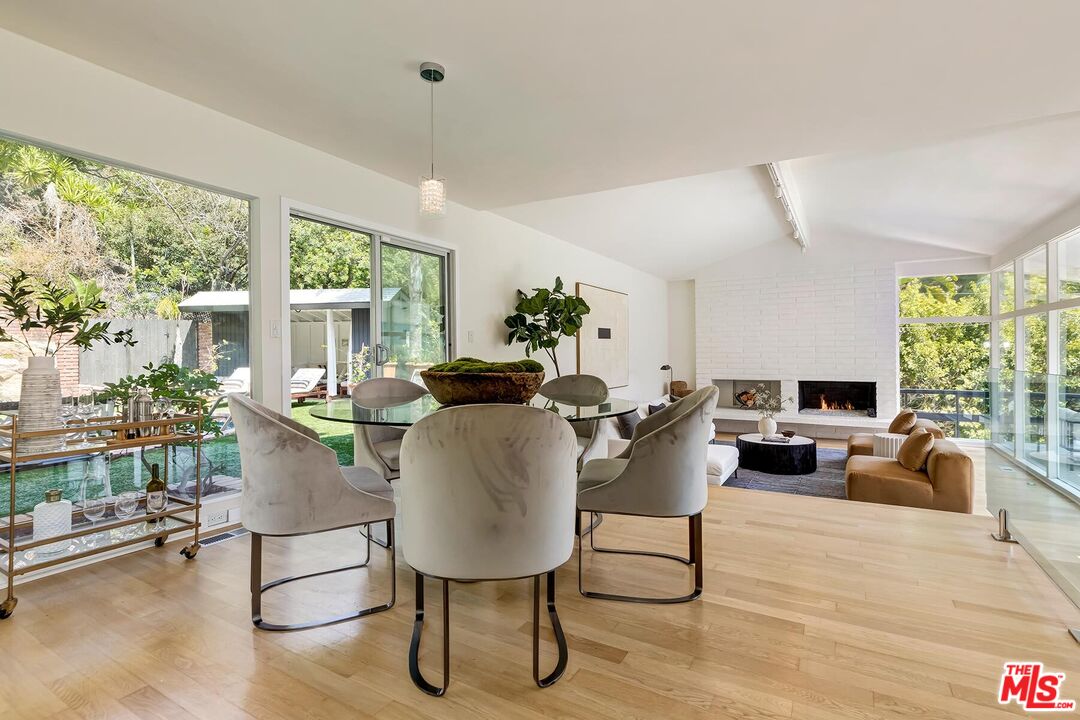 2275 Betty Ln