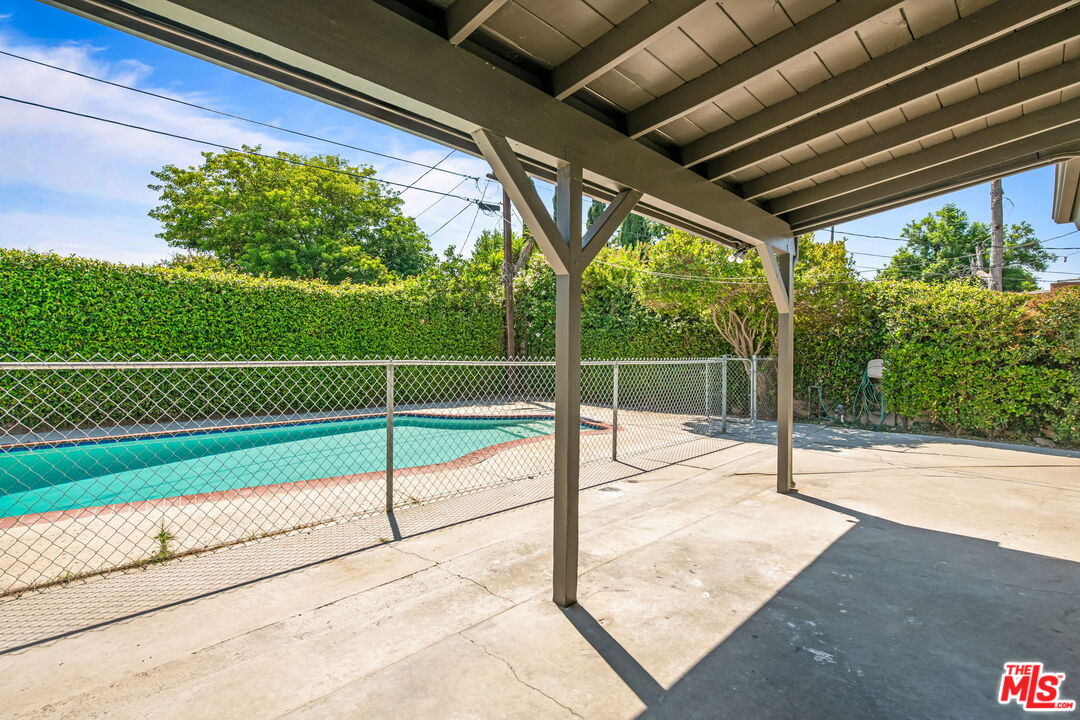 7638 Chisholm Ave