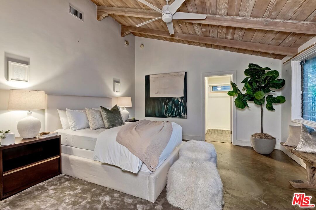 2286 Betty Ln