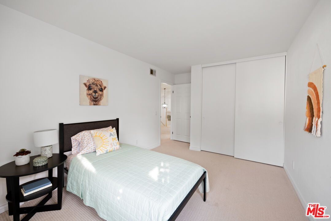 23232 W Vail Dr
