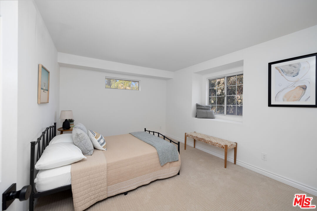 23232 W Vail Dr