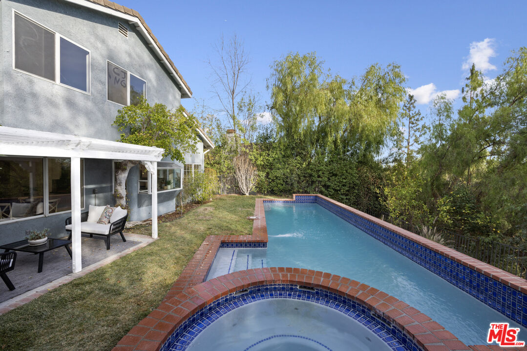 23232 W Vail Dr