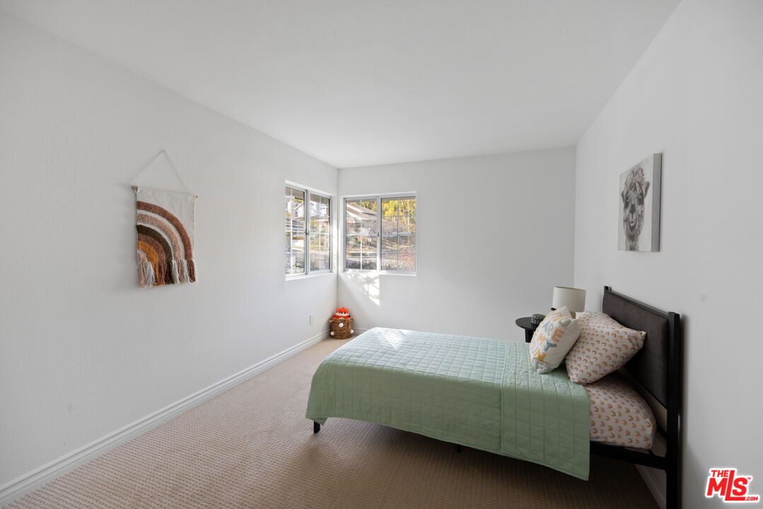 23232 W Vail Dr