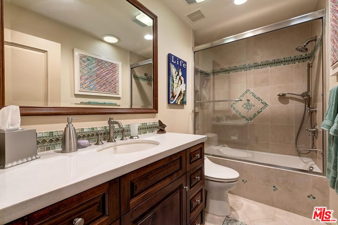 10212 Briarwood Dr