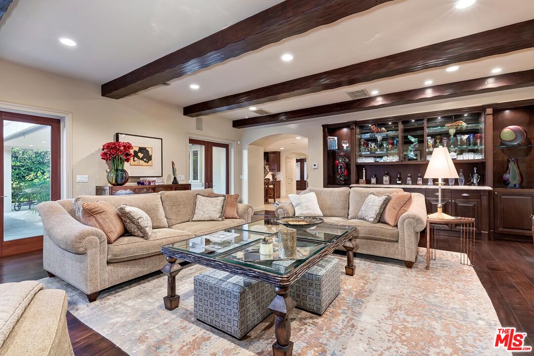 10212 Briarwood Dr