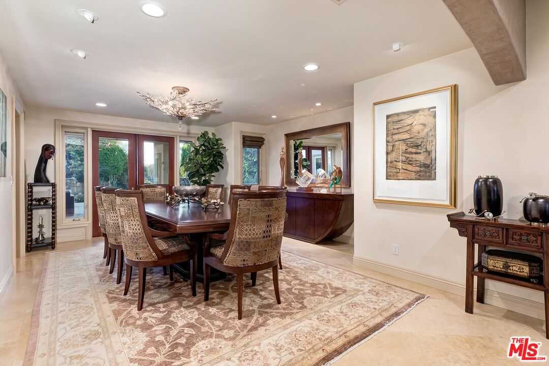 10212 Briarwood Dr