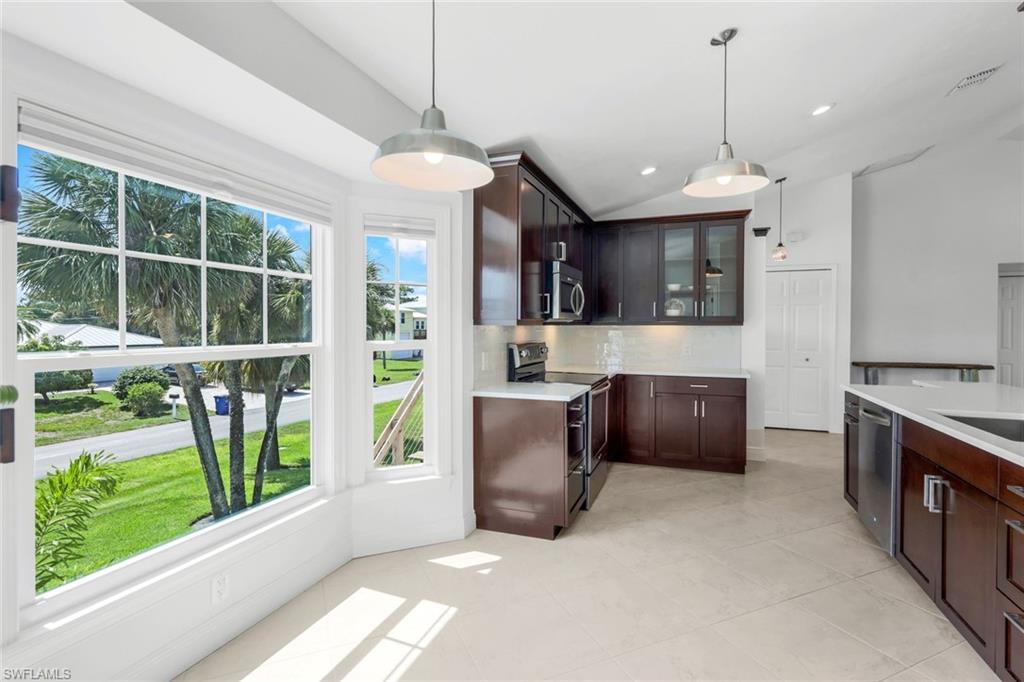 27136 Belle Rio DR