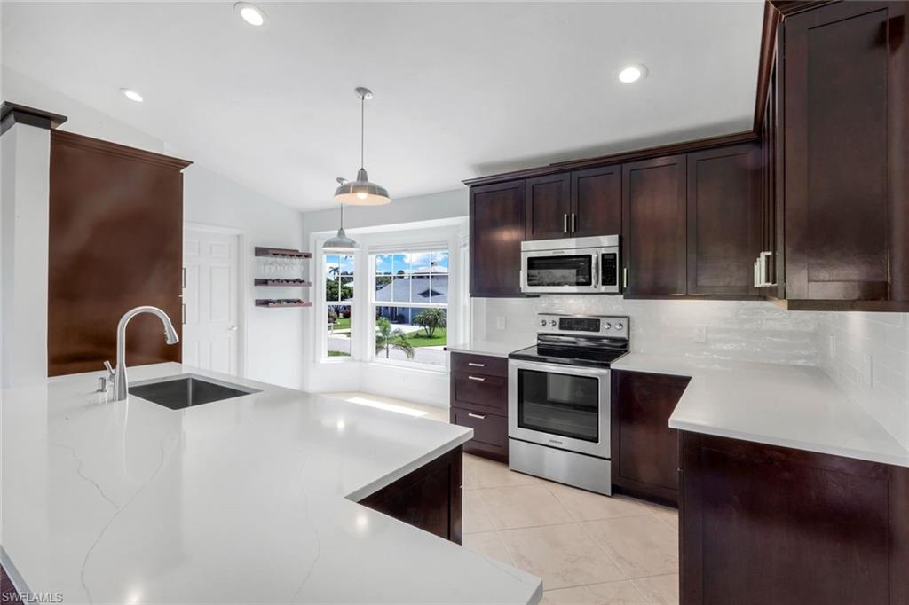 27136 Belle Rio DR