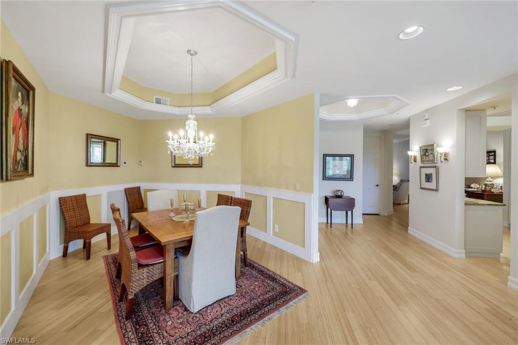 1895 Les Chateaux BLVD 302