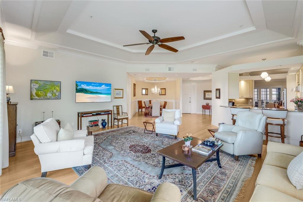 1895 Les Chateaux BLVD 302