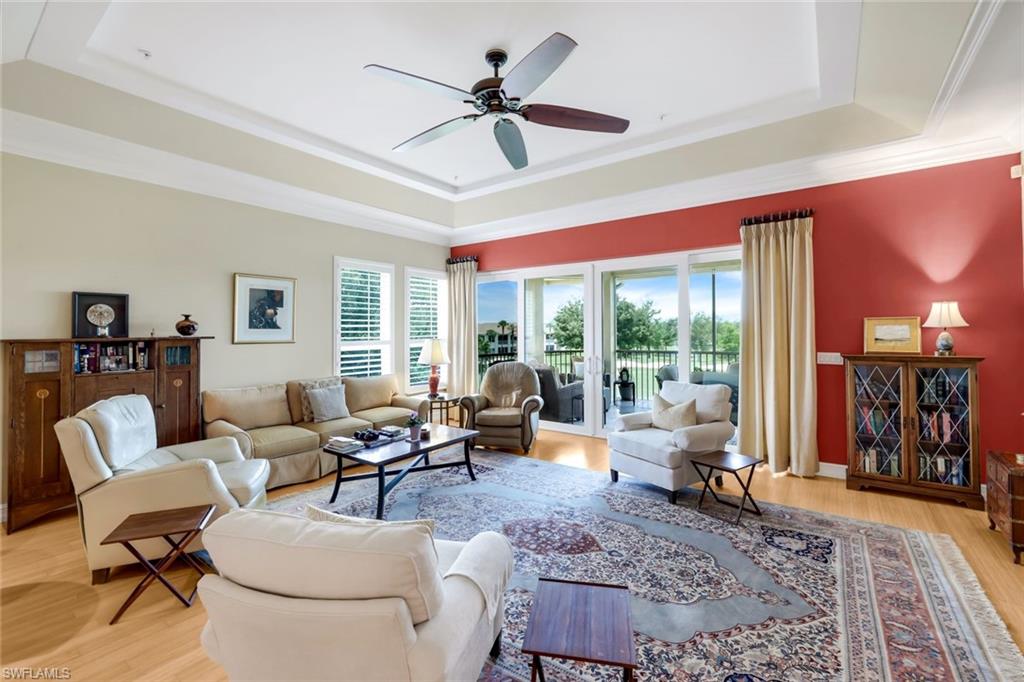 1895 Les Chateaux BLVD 302