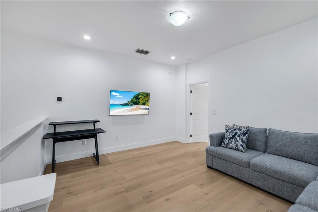 20370 Larino LOOP