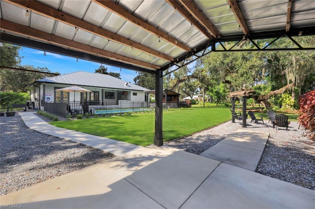 628 Harbor DR