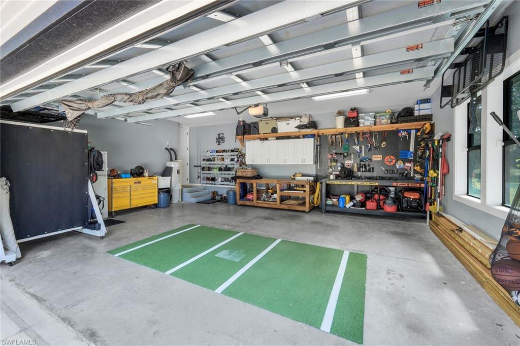 628 Harbor DR