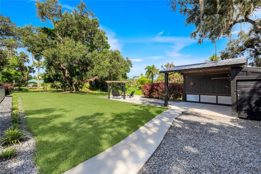 628 Harbor DR