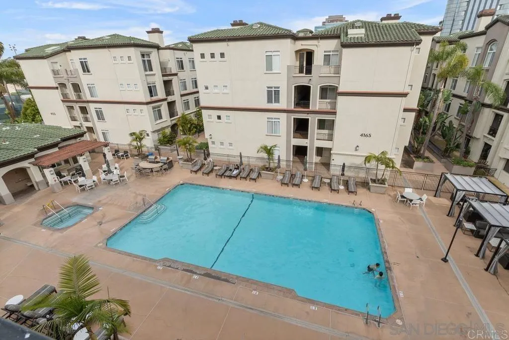 9263 Regents Rd Unit B202