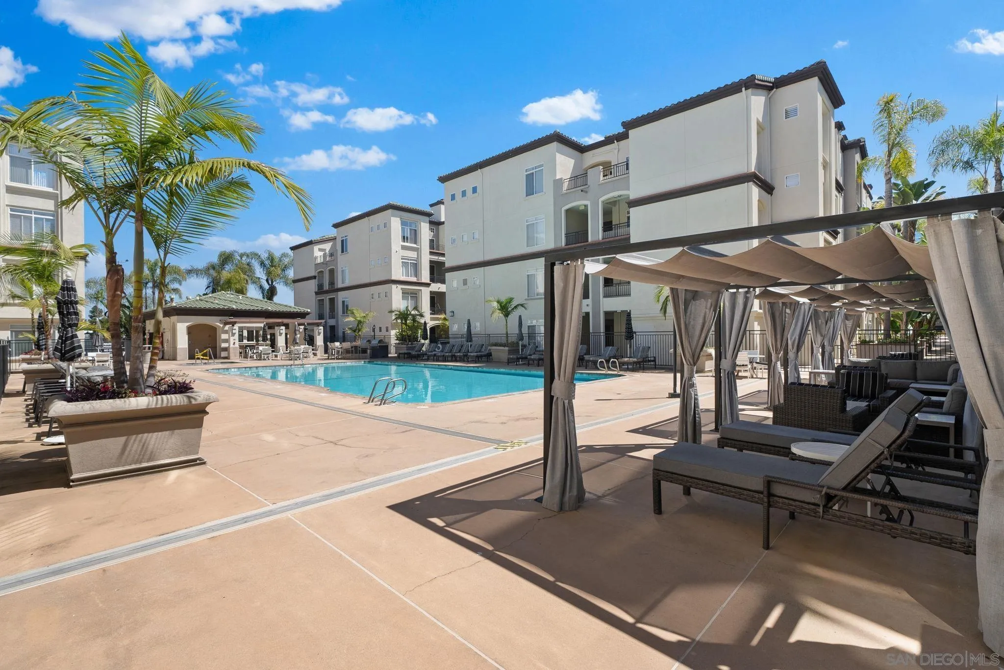 9263 Regents Rd Unit B202