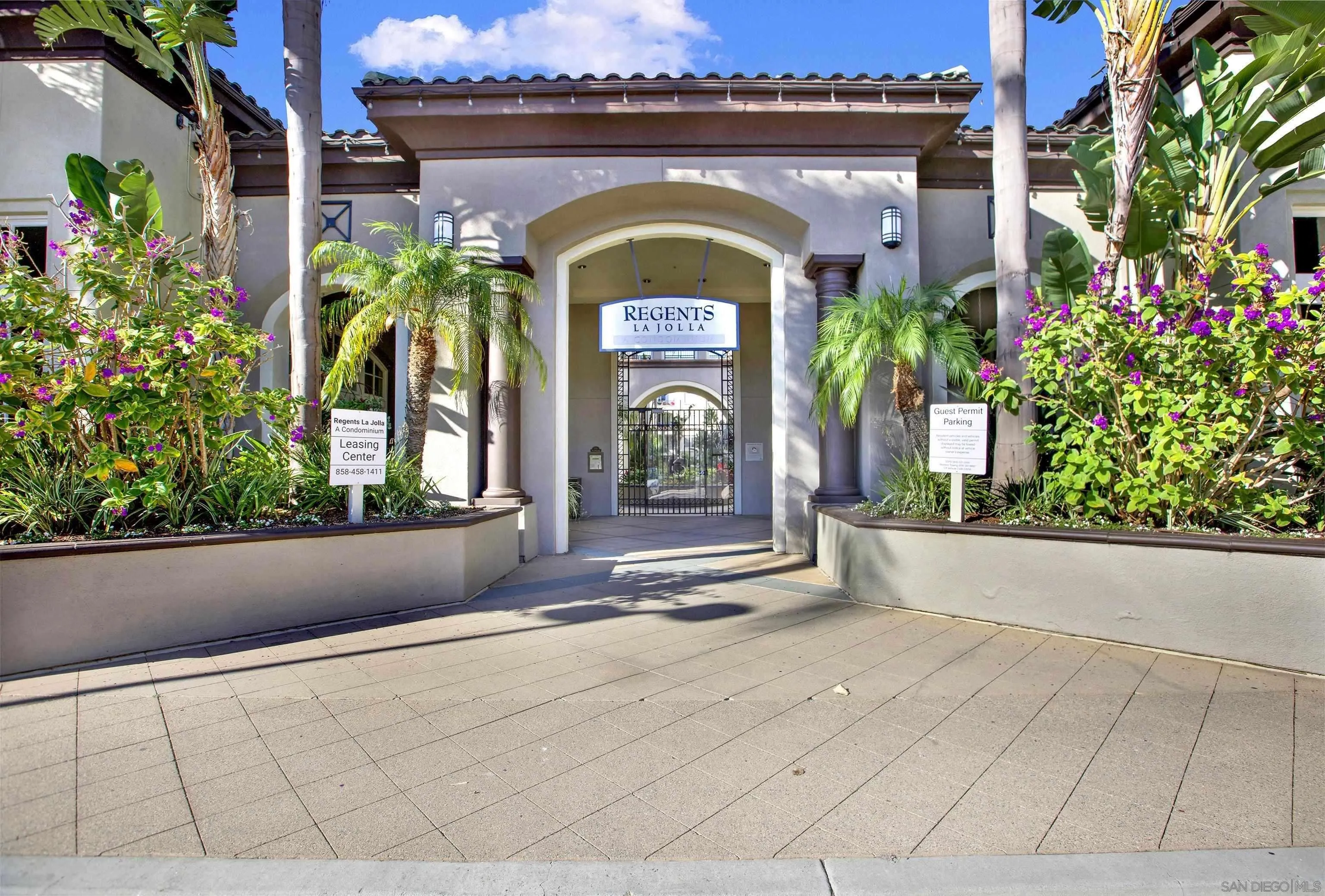 9263 Regents Rd Unit B202