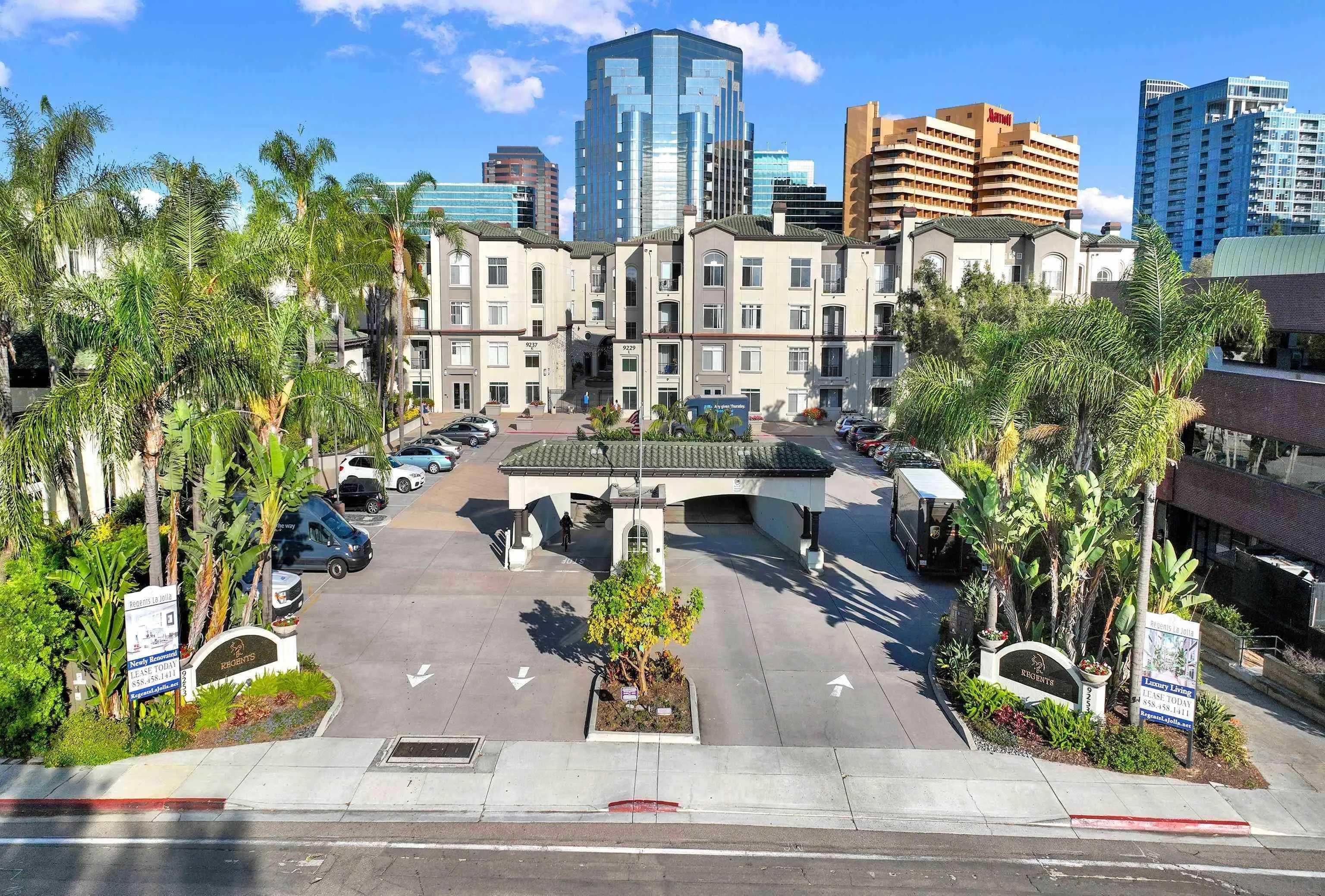 9263 Regents Rd Unit B202
