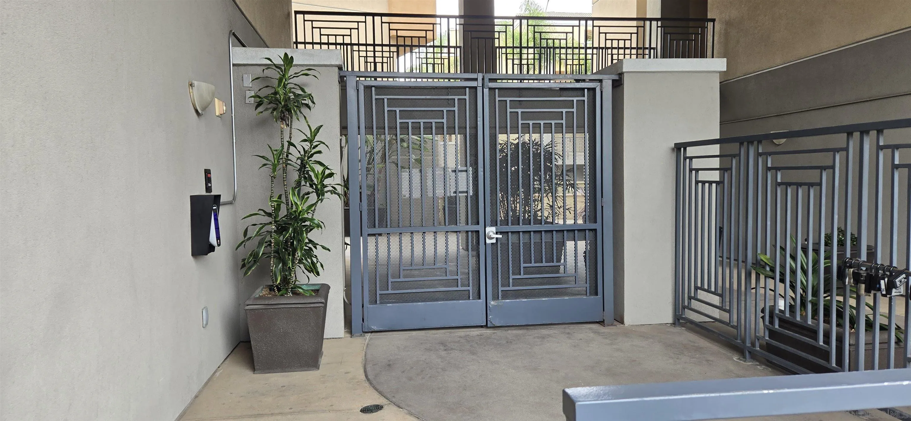 3877 Pell Pl Unit 124