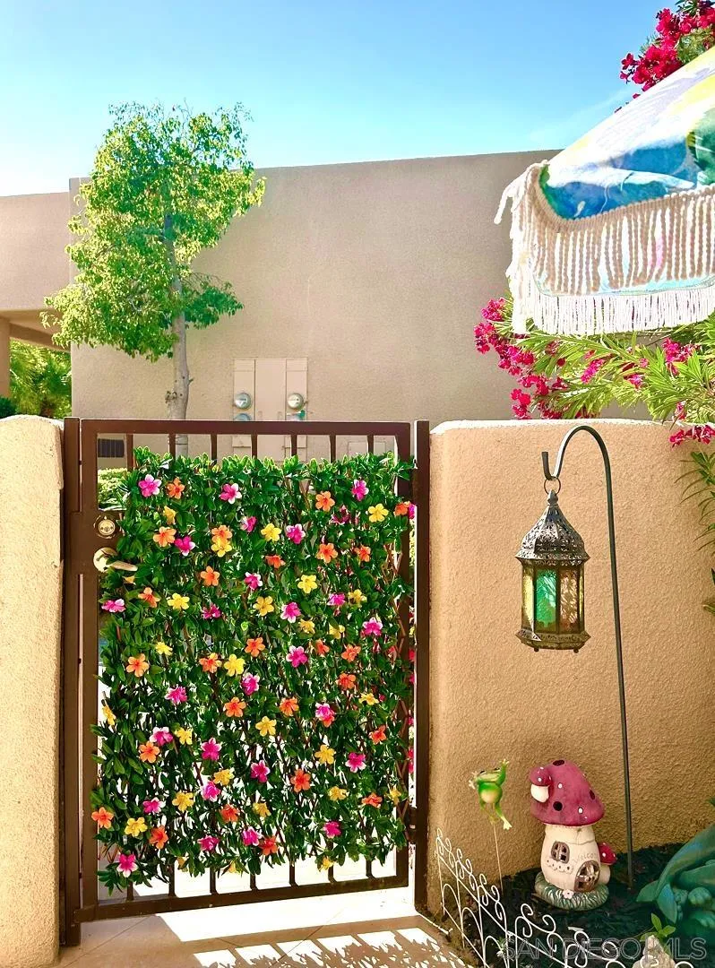 28740 Desert Princess Dr