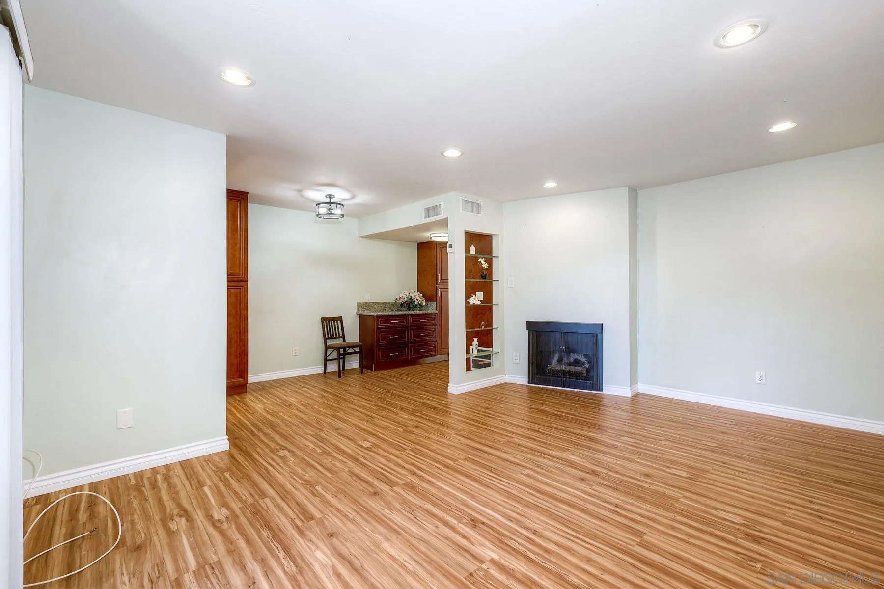 5350 Baltimore Unit 5