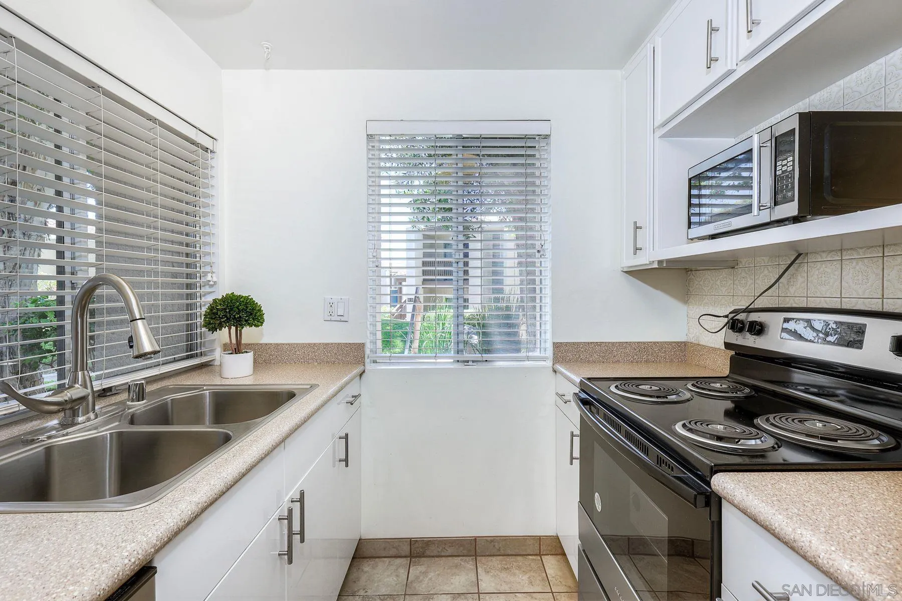 5350 Baltimore Unit 5