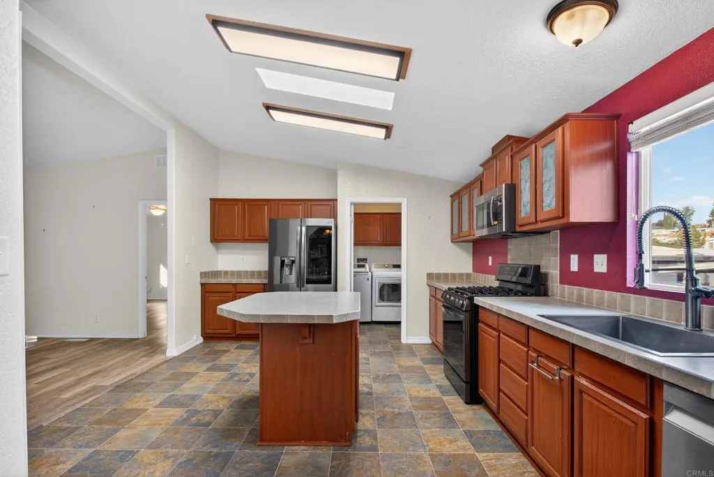 13450 Highway 8 Business Unit Space 16