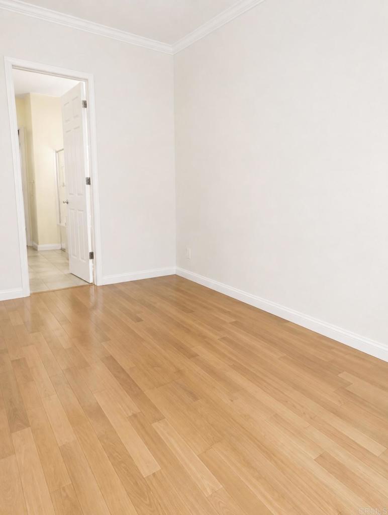 81391 Avenida Madrid