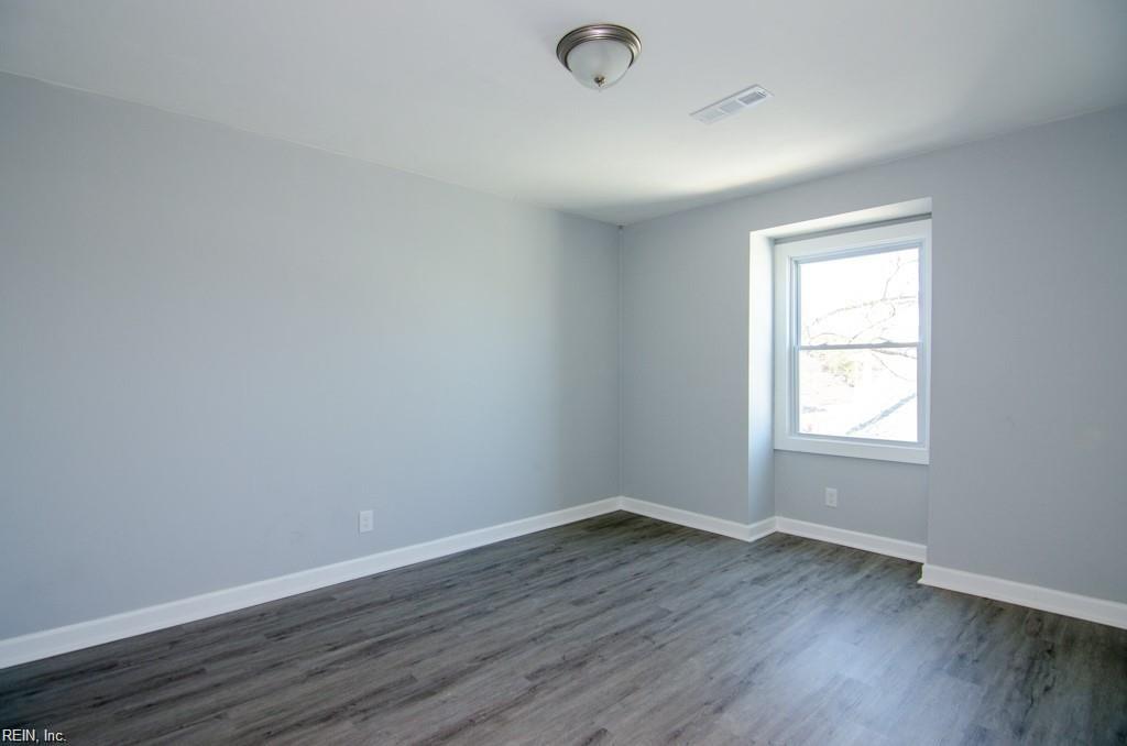 1005 Hillside AVE 2