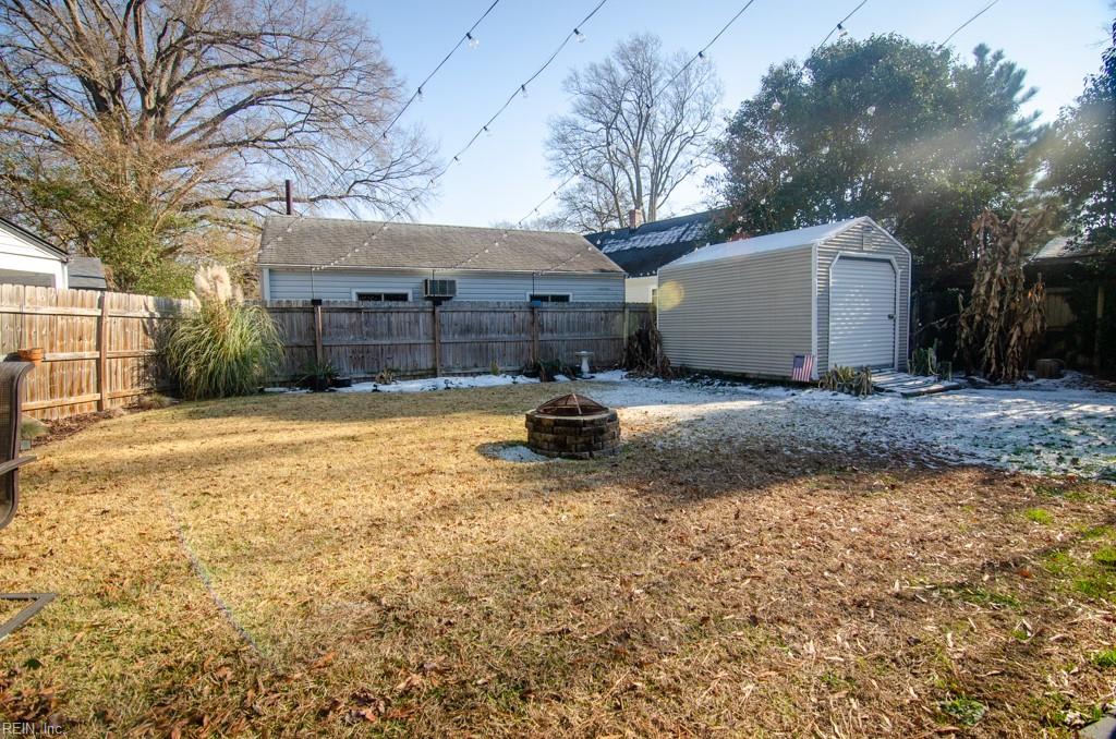 7704 Nesbitt DR