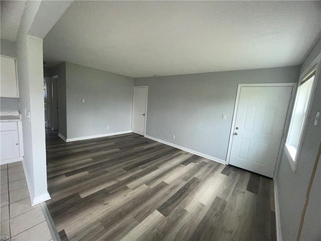 2510 Leo ST 1