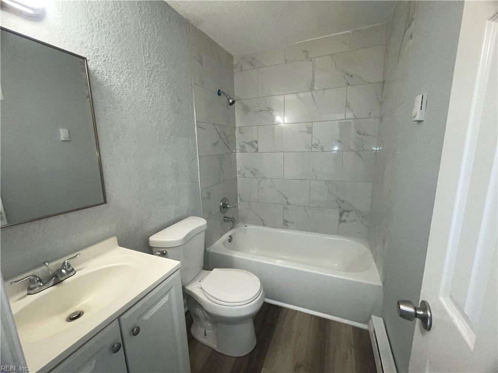 2510 Leo ST 1