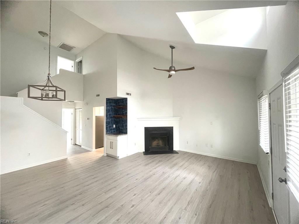 835 Little Bay AVE 32/D
