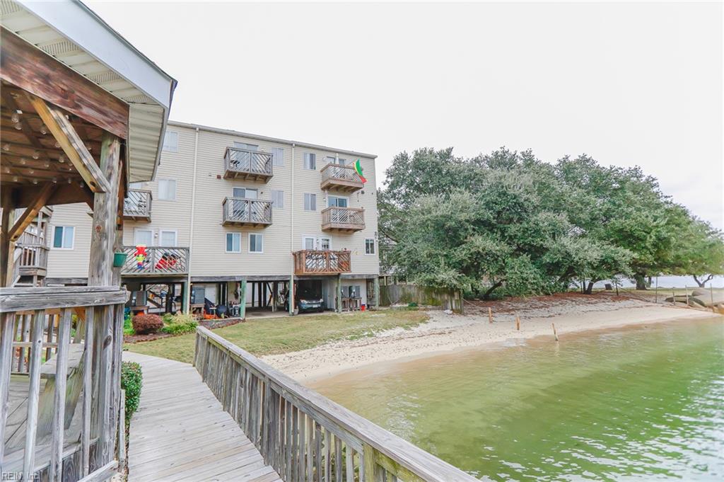 835 Little Bay AVE 32/D