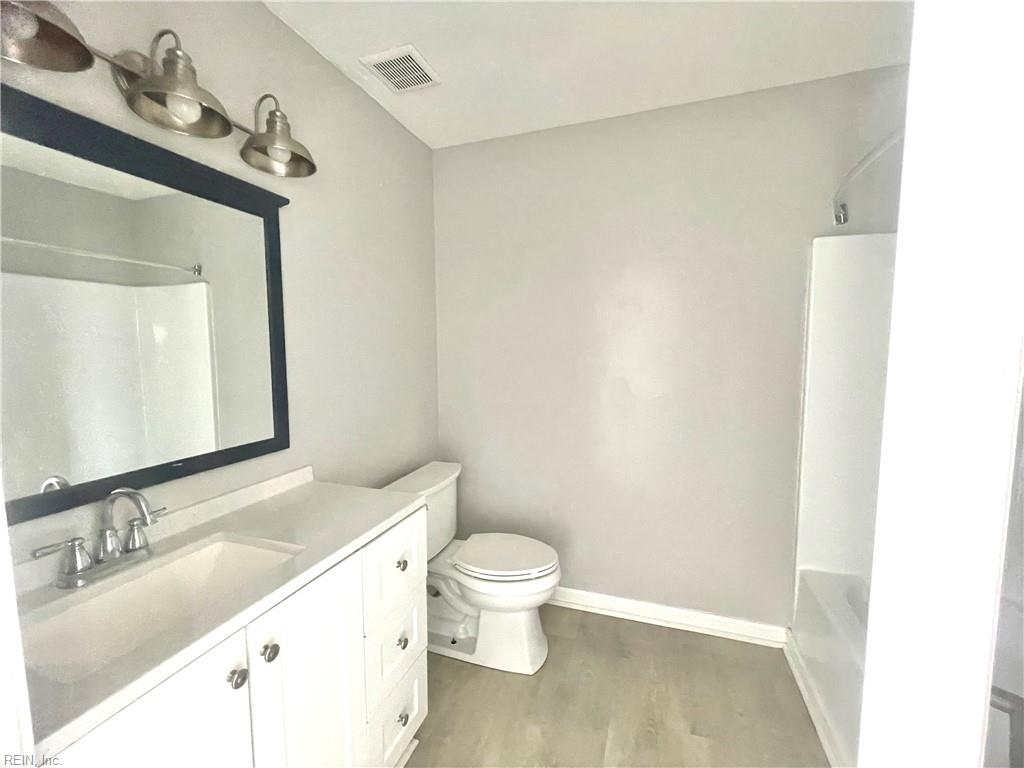 835 Little Bay Avenue AVE 32/D