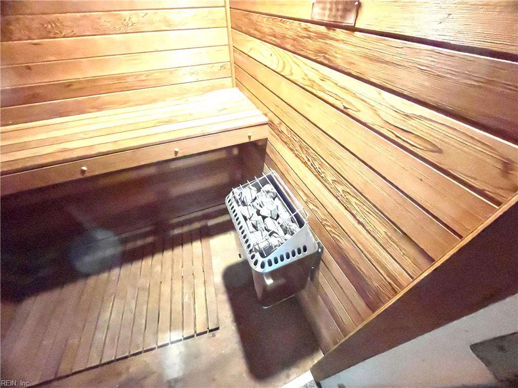 835 Little Bay Avenue AVE 32/D