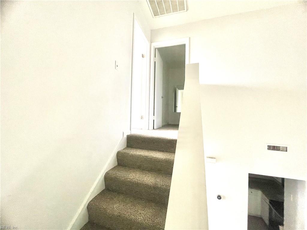 835 Little Bay Avenue AVE 32/D