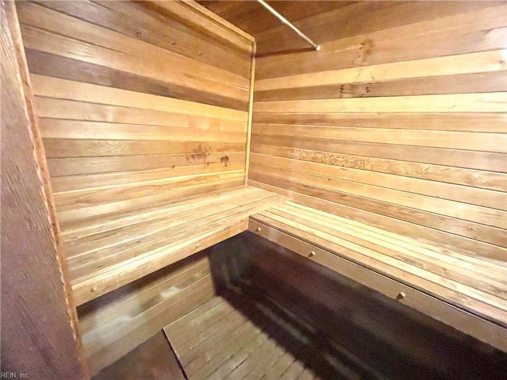 835 Little Bay Avenue AVE 32/D