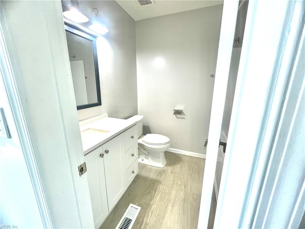 835 Little Bay Avenue AVE 32/D