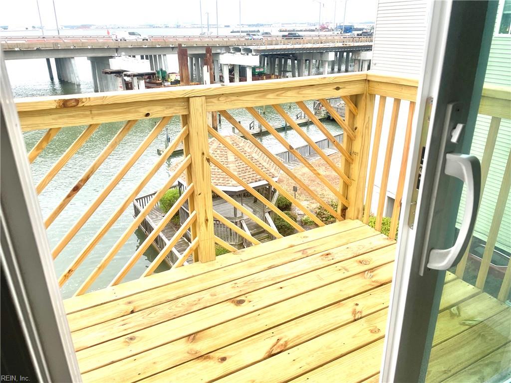 835 Little Bay Avenue AVE 32/D