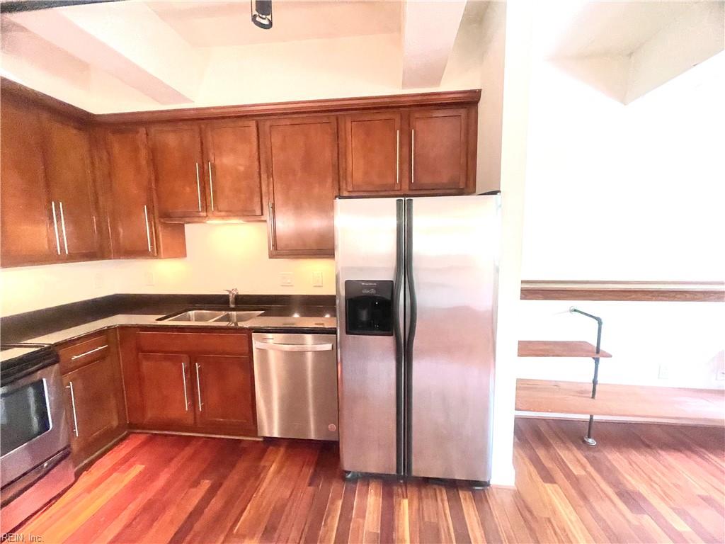 426 Granby ST 2B