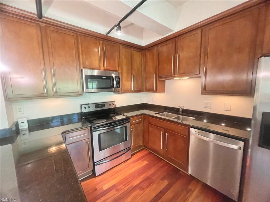 426 Granby ST 2B