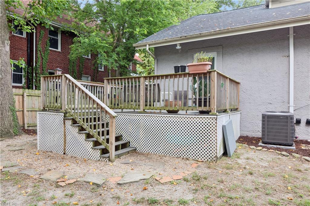 2104 Hampton BLVD