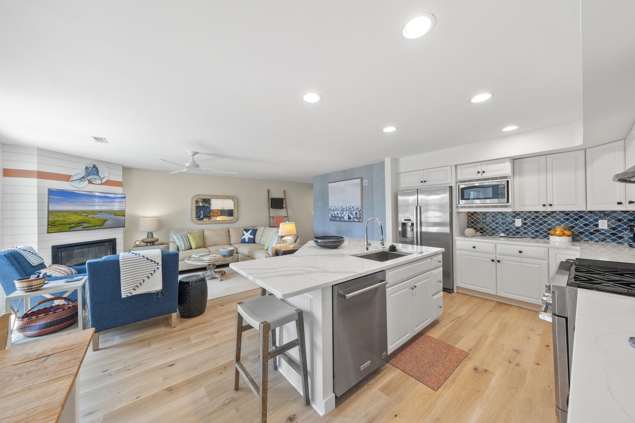 2318 Dune Drive Unit: 2318