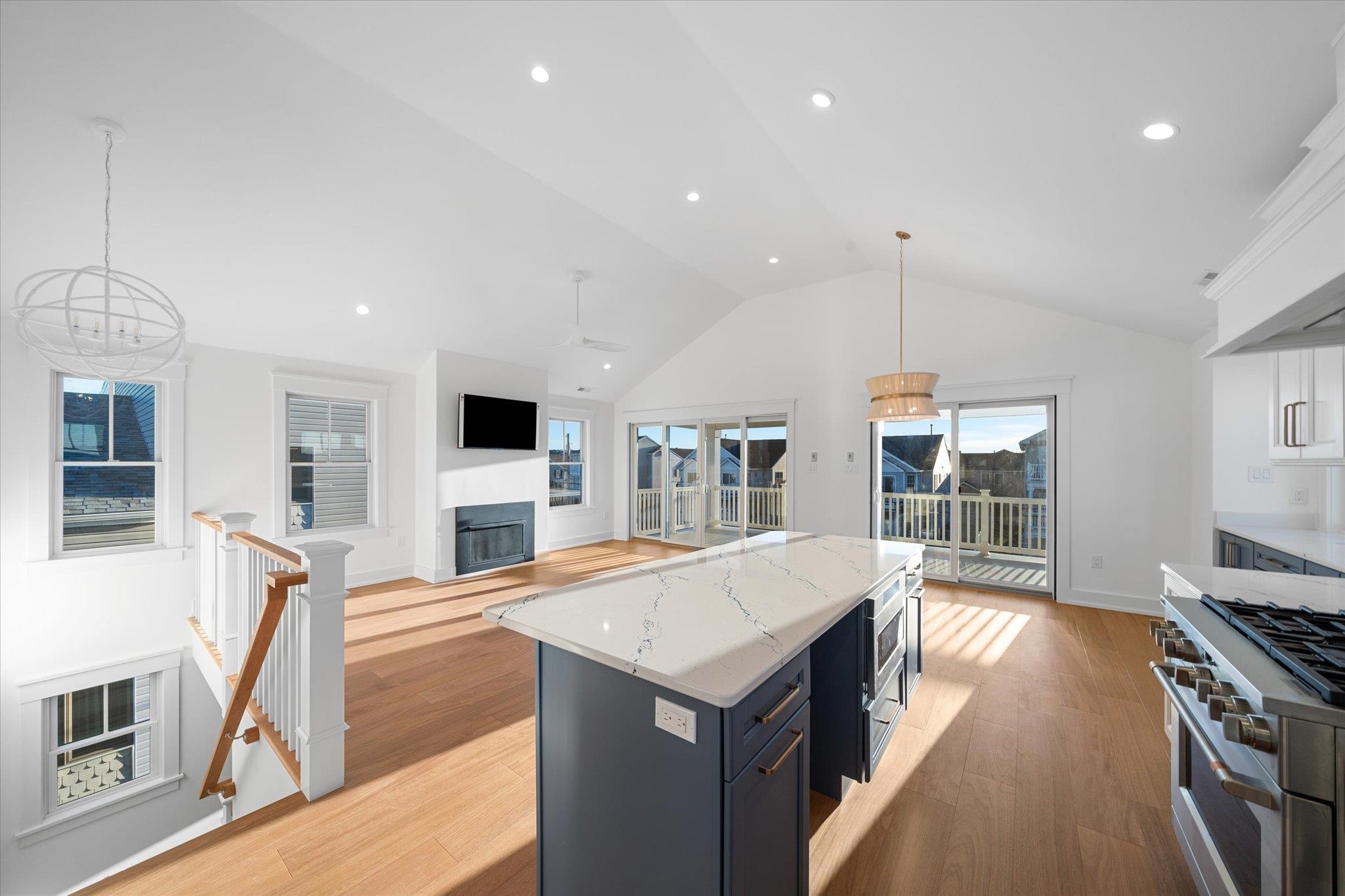 405 E 10th Avenue