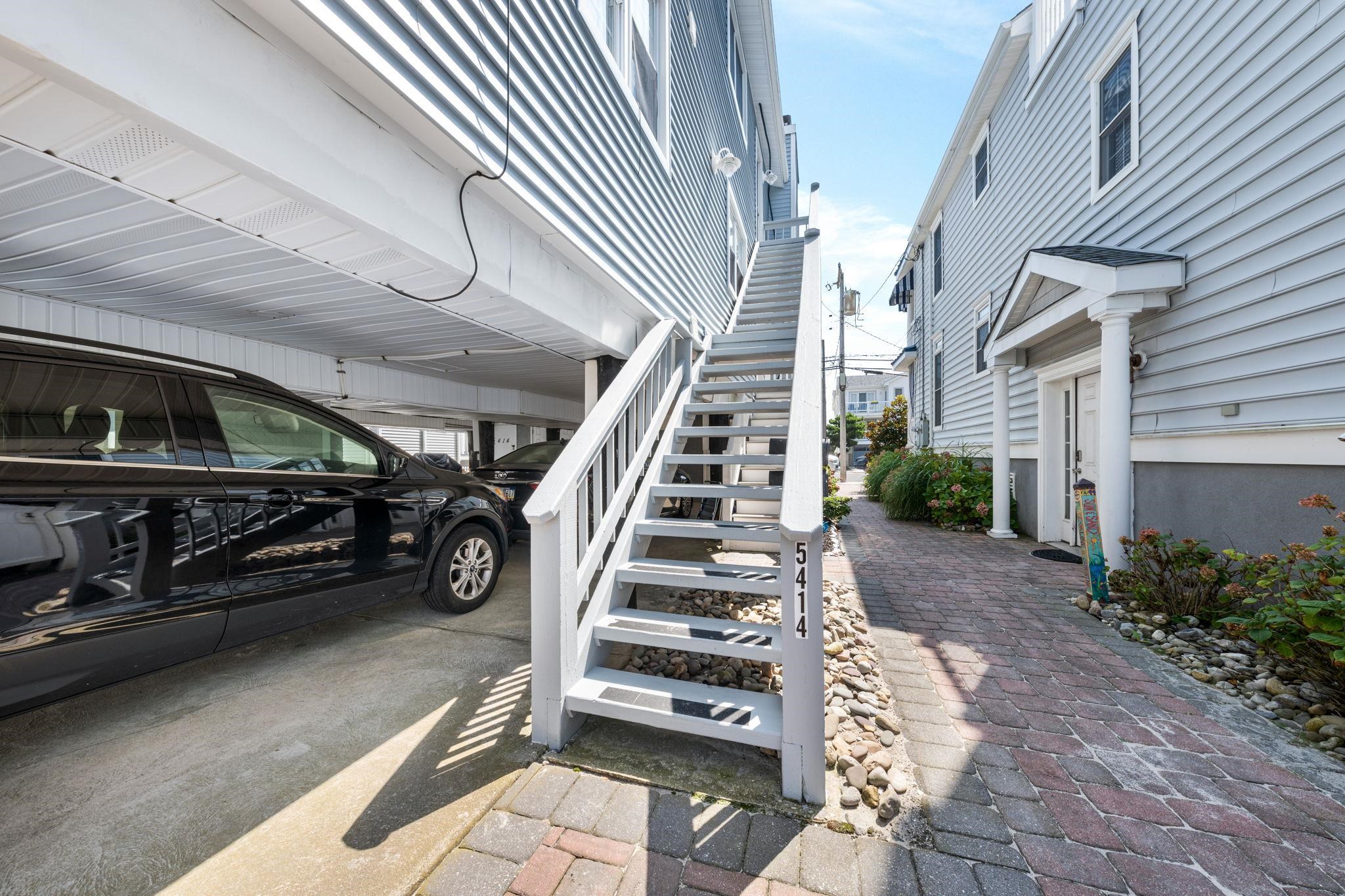 5414 Central Avenue Unit: 2nd floor