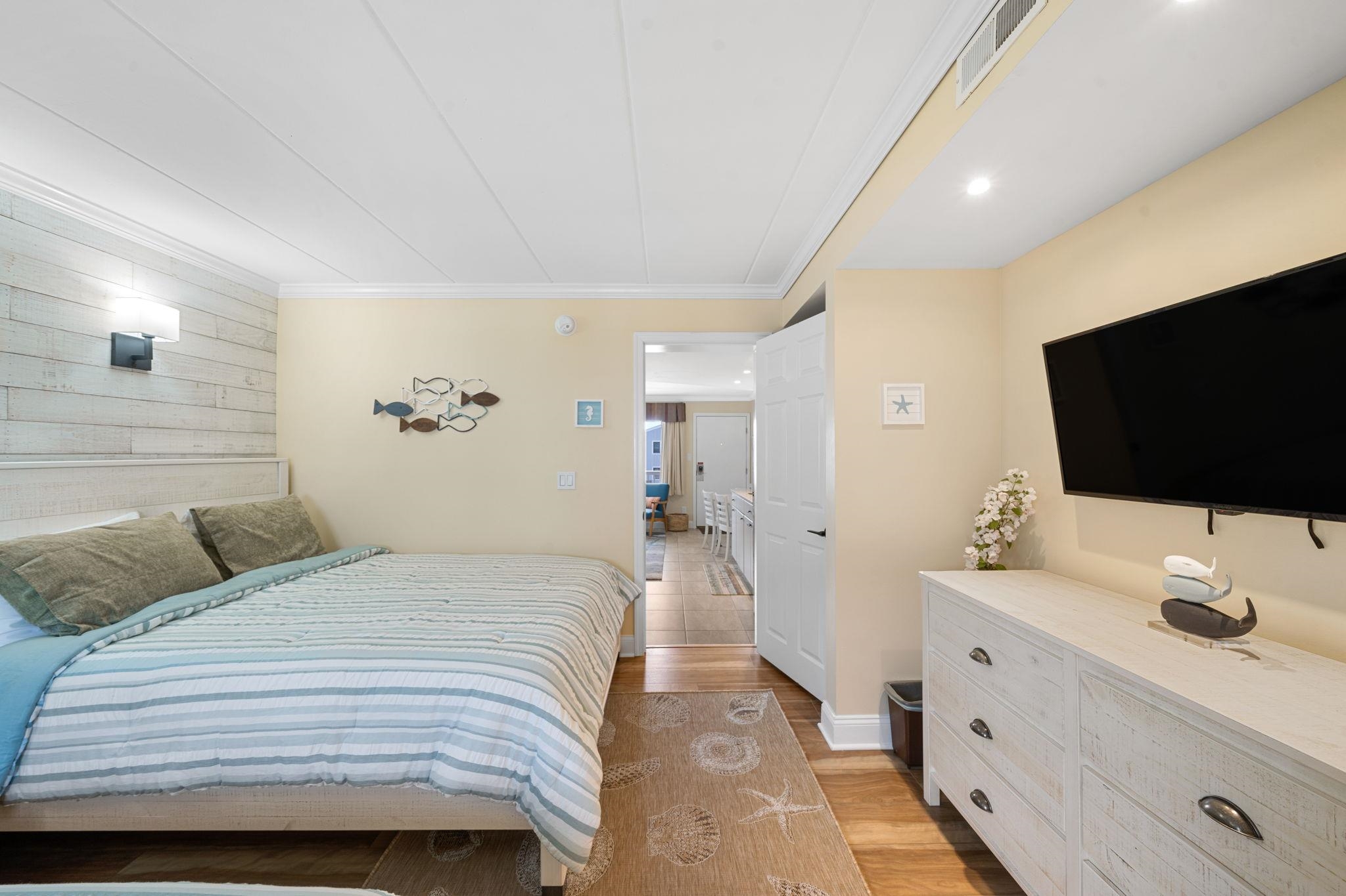 7888 Dune Drive Unit: 319