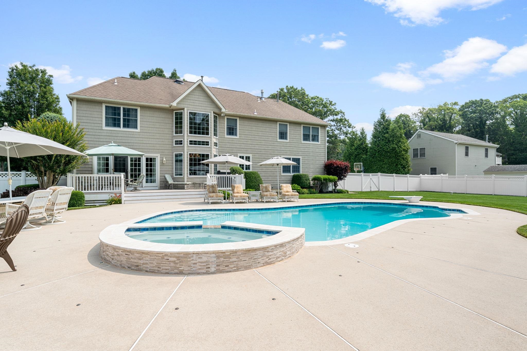 39 Dory Drive