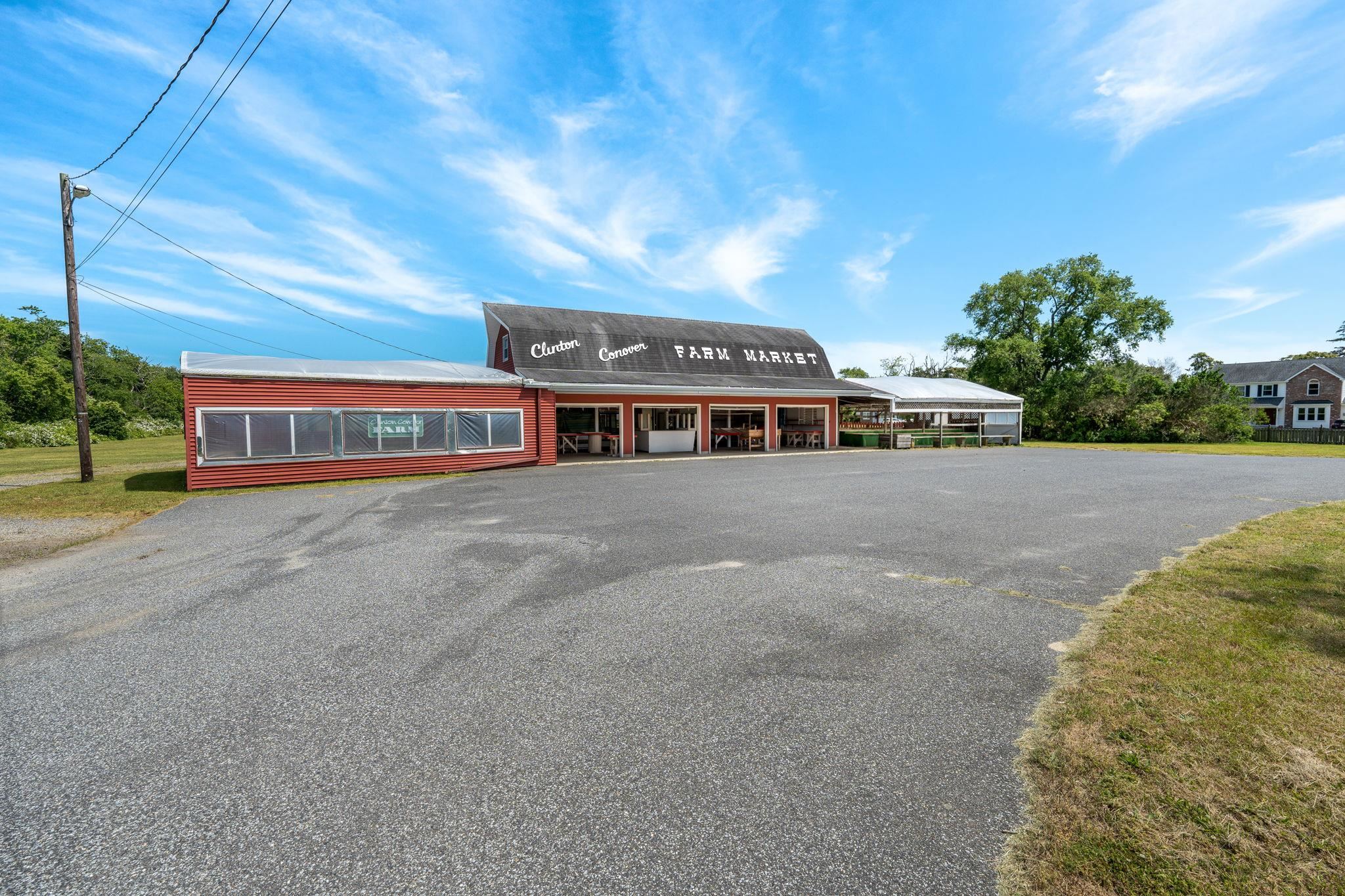 1752 Route 9 N